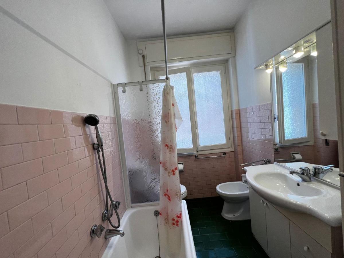 Suite A 2 Passi Dalla Spiaggia - Ospedaletti Bagian luar foto