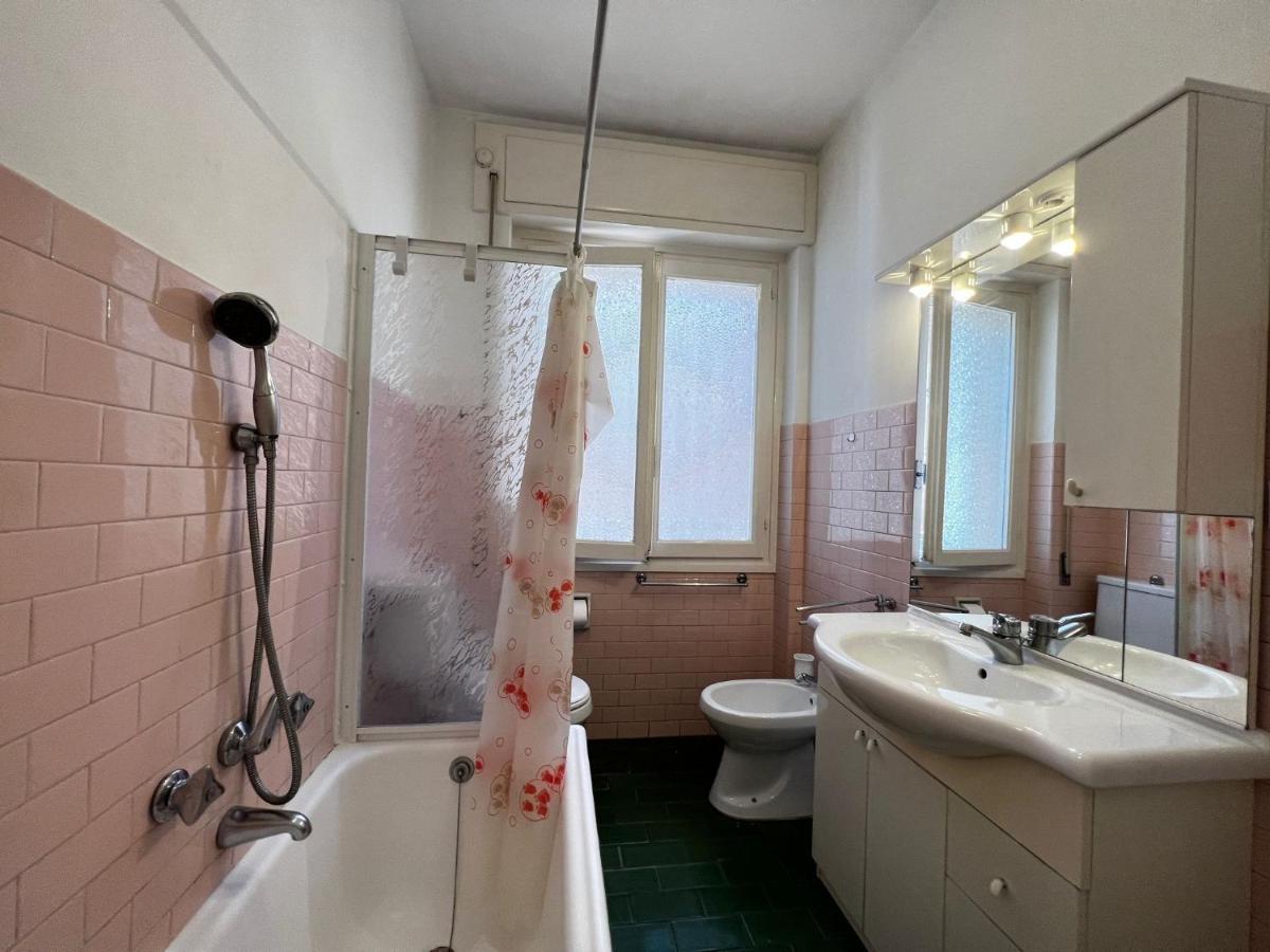 Suite A 2 Passi Dalla Spiaggia - Ospedaletti Bagian luar foto